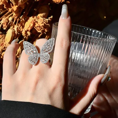 Trendy Shining Butterfly Adjustable Opening Finger Ring